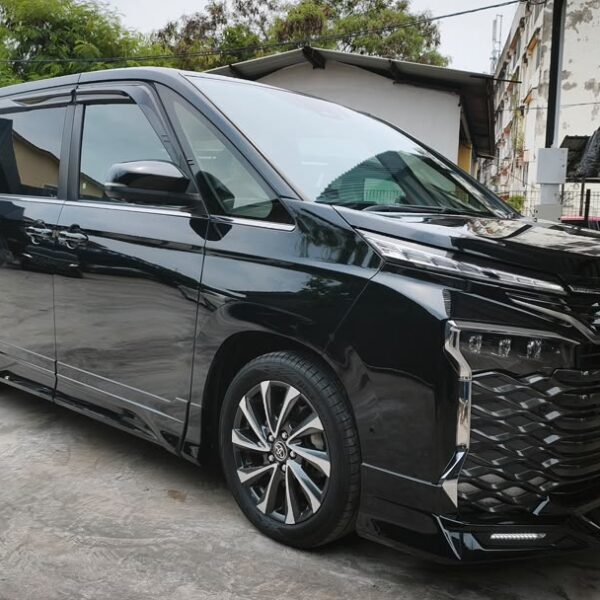 (2024/2) Toyota VOXY 2.0 S-Z (7 SEATER)