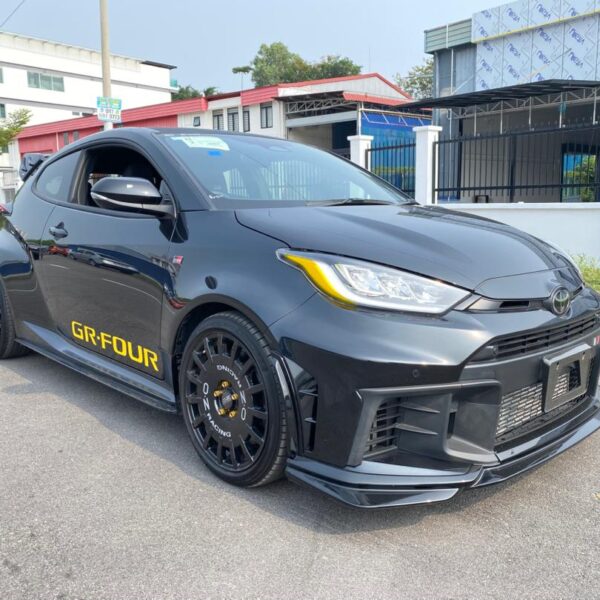 (2024/6) Toyota GR YARIS RZ (AT)