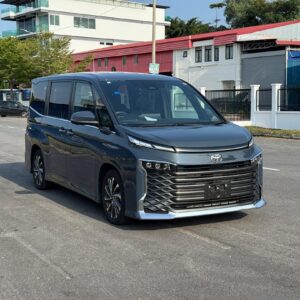 (2024/2) Toyota VOXY 2.0 S-Z (7 SEATER)