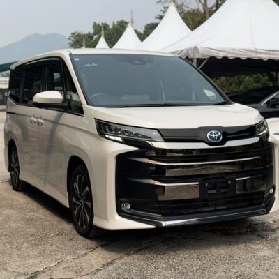 (2024/5) Toyota NOAH 2.0 HYBRID S-Z (7 SEATER)